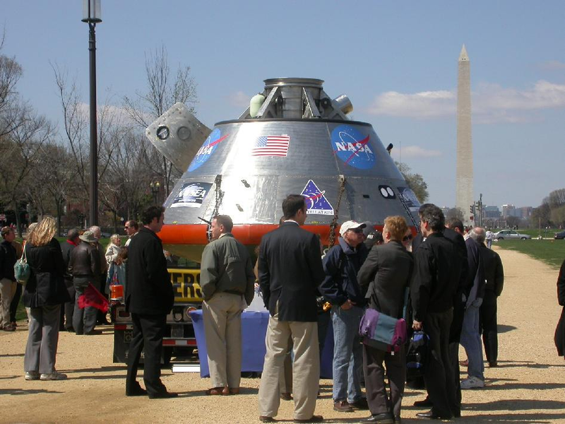 Illustration for article titled See the New Orion Spacecraft Up Close and Personal